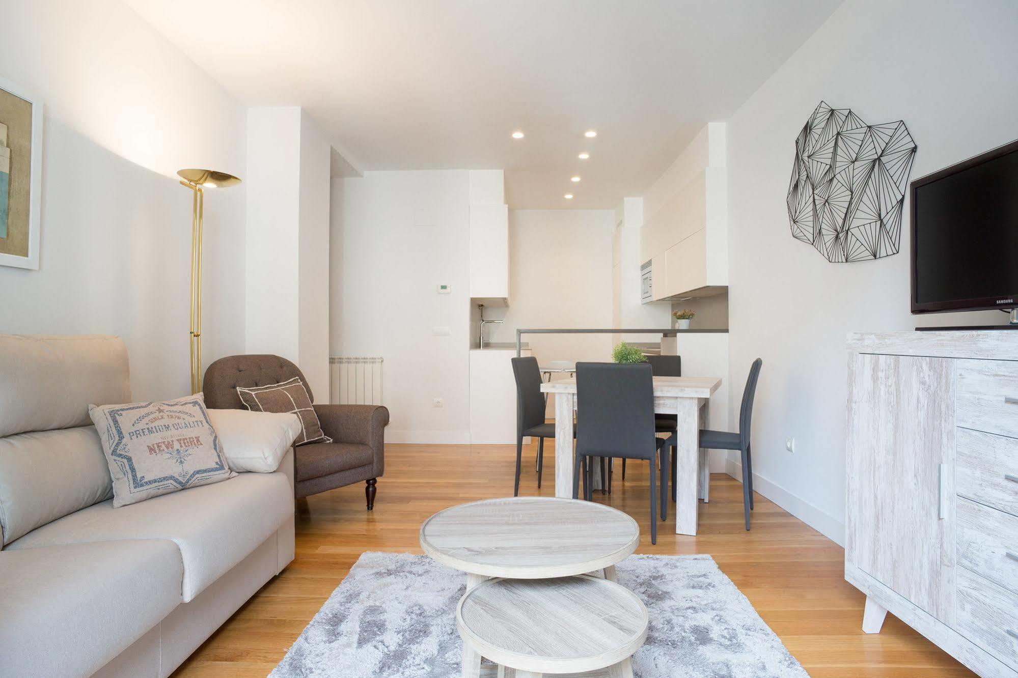 Apartment Garibay Boulevard - Ib.